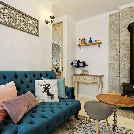 Silent Center Boutique Apt. +free Parking Apartment